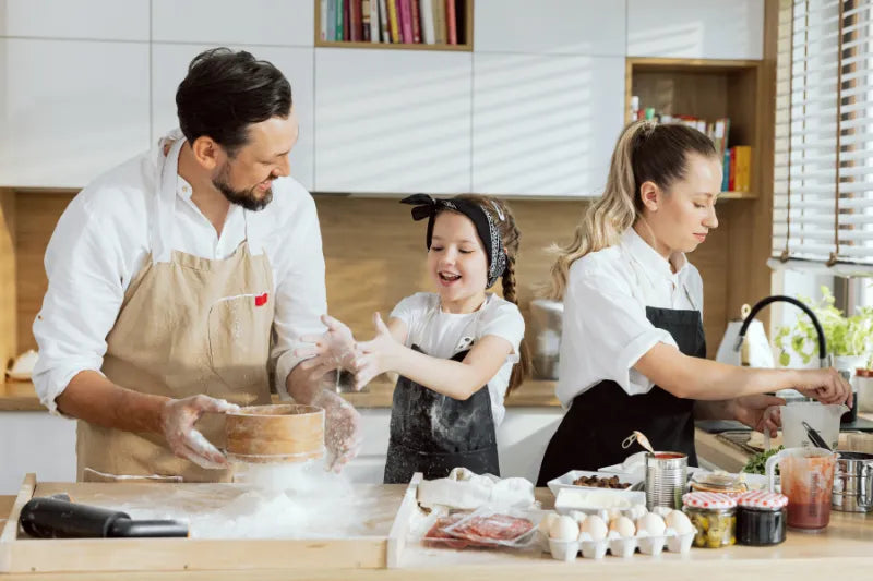 Familie in der Küche