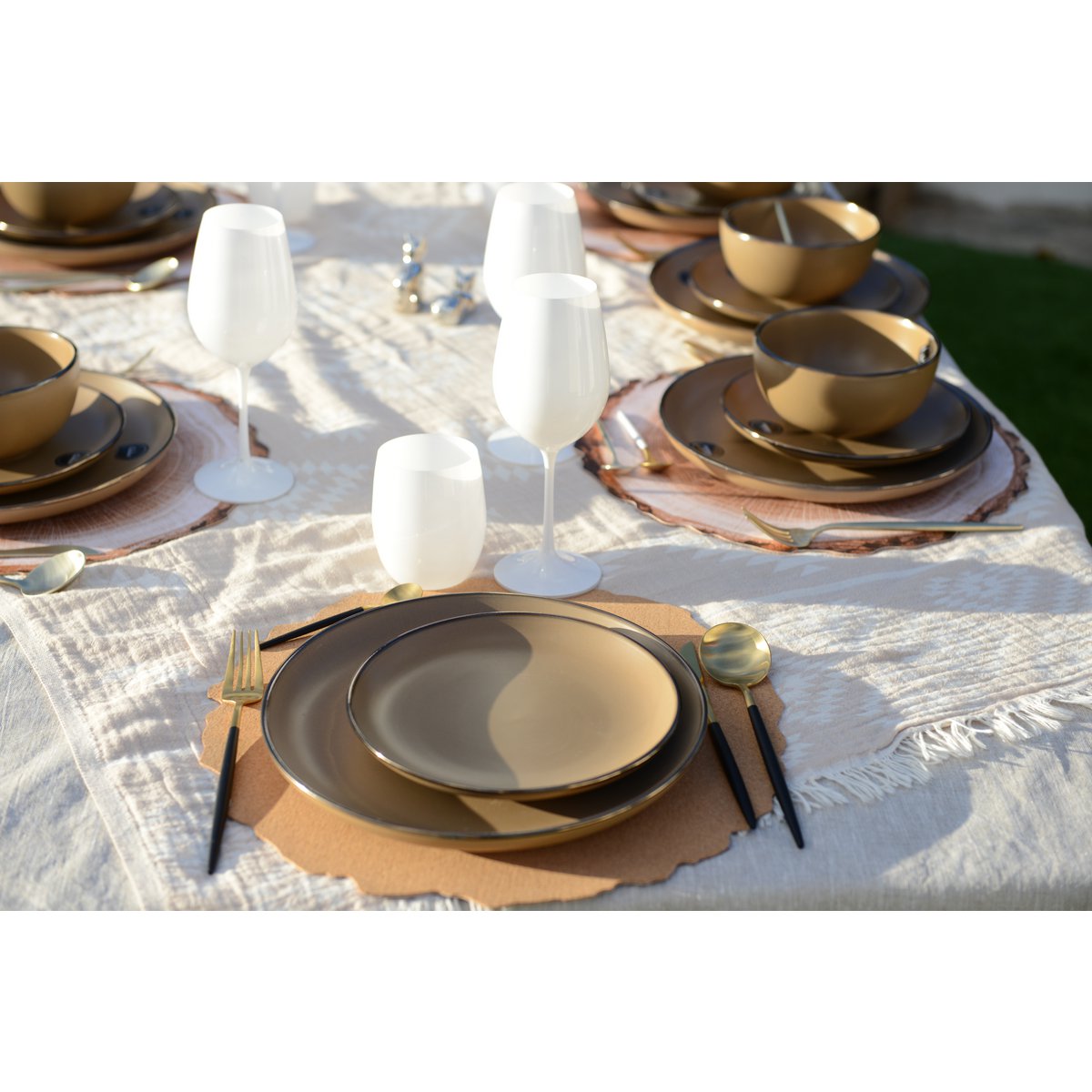 Aulica Besteckset Gold & Schwarz – 24-teilig aus Edelstahl