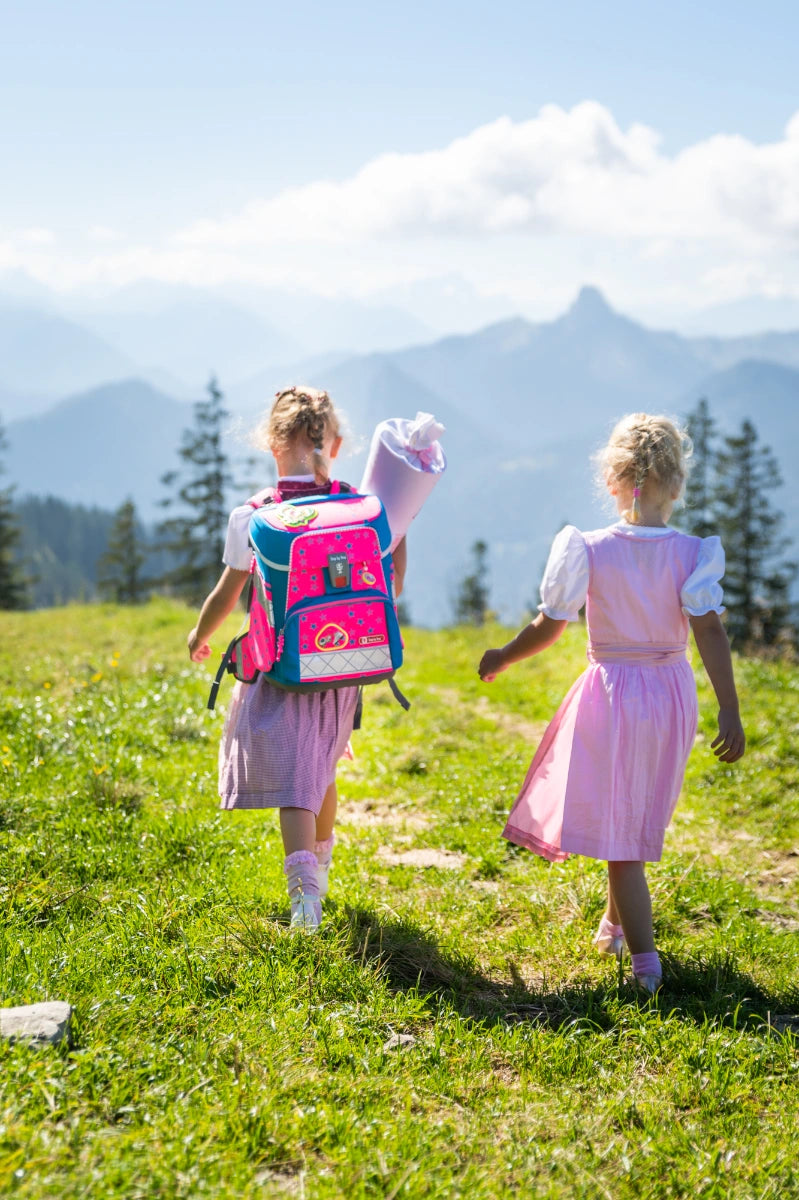 Kinder von hinten