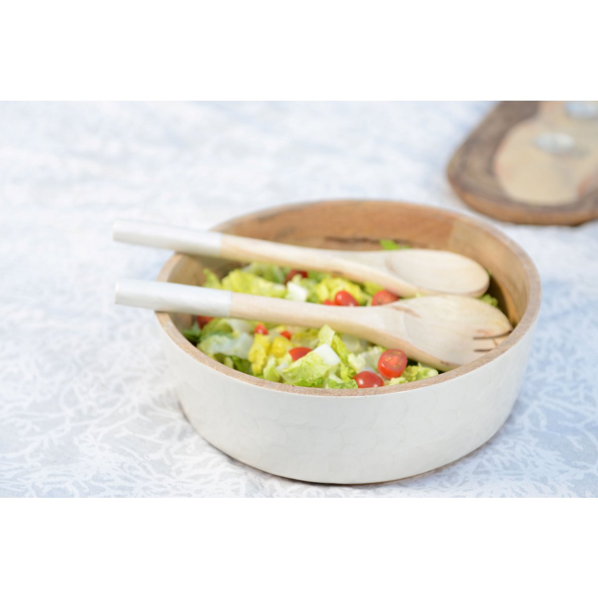 Aulica Salatschüssel mit Salatbesteck aus Mango-Holz – Weiß & Natur